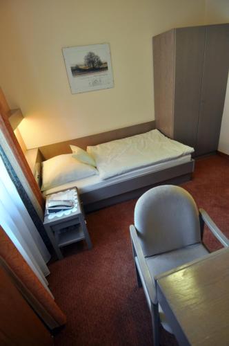 1 twin bed