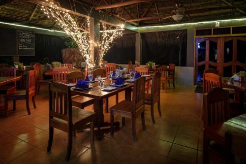 Restorāns, Bocawina Rainforest Resort in Quarry Hill