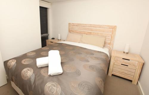 7 Falls Apartments 7 Falls Apartments is perfectly located for both business and leisure guests in Great Ocean Road - Apollo Bay. The property offers guests a range of services and amenities designed to provide comfort 