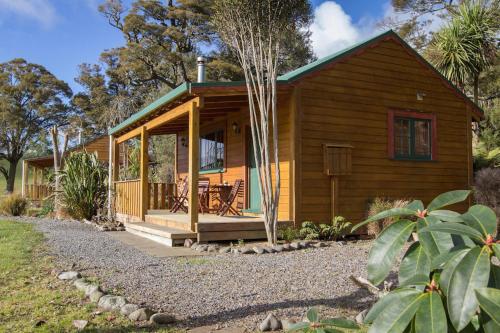 Cottage with Mountain View