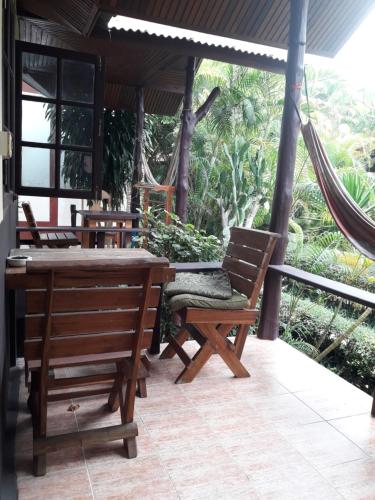 Jungle Hut Bungalows & Hotel – Ko Pha Ngan, UT