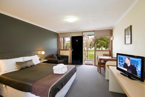 Lorne Coachman Inn, Lorne