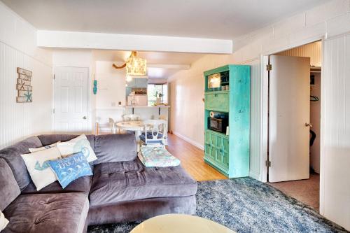 Waters Edge Condo thumb 4