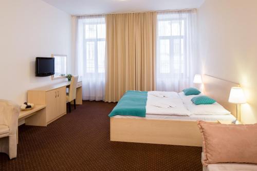 Hotel Cyro