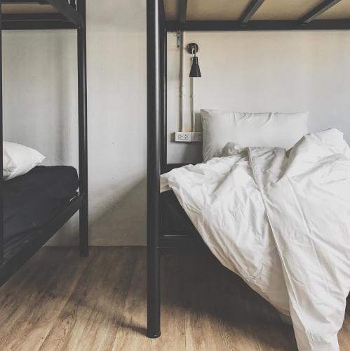 Beige Poshtels Hostel Bangkok Deals Photos Reviews - 