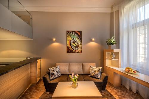 Stylish apartment in old town Prague, Praha (fotografie 7)