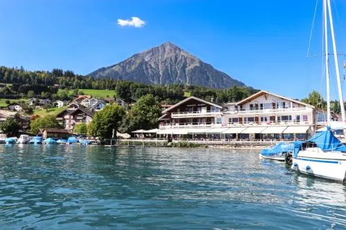 Strandhotel Seeblick in Faulensee, Schweiz