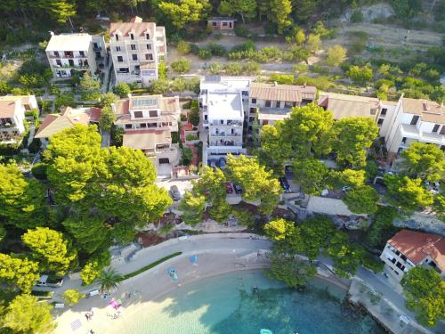 Villa Dalmatia Apartments - Brela