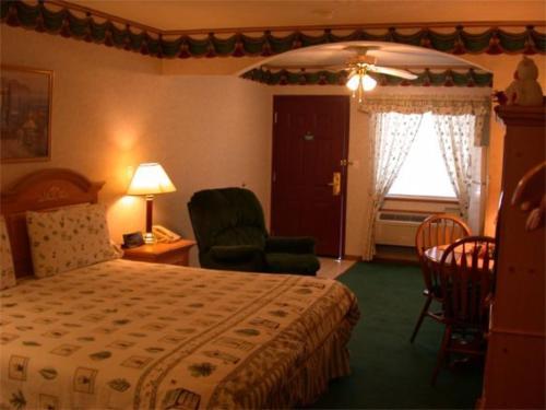 Townhouse Inn & Suites Omaha