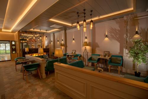 Restaurant, Anatolia Inn in Kartal