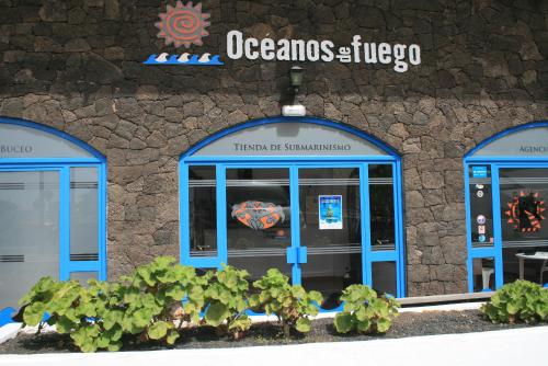Aparthotel Costa Volcán & Spa - image 4