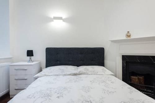 Fleet Street Apartment 2 - image 14