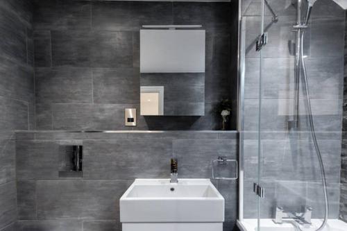 Fleet Street Apartment 2 - image 12