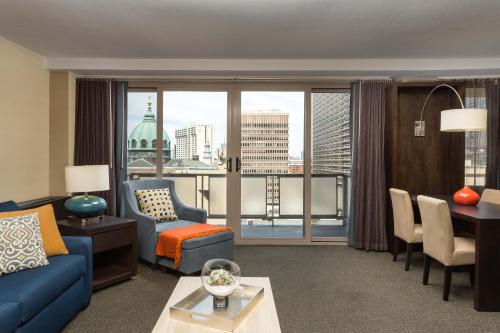 The Windsor Suites Philadelphia - image 4