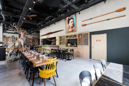 Restaurant, MOB HOTEL Lyon Confluence in Lyon