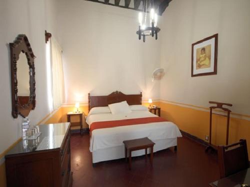 Double Room with One Double Bed image 9
