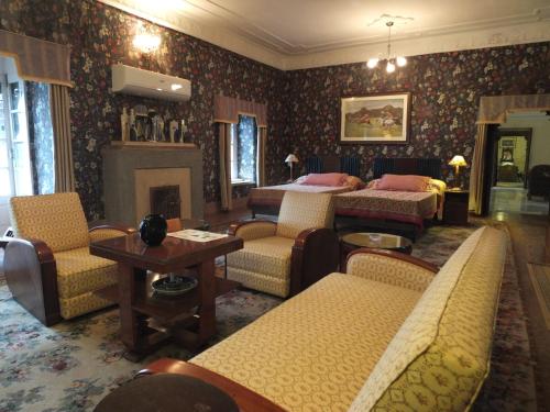 Hotel Udai Bilas Palace