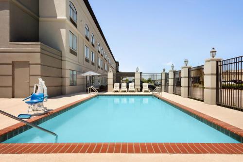 Country Inn & Suites by Radisson Wolfchase-Memphis TN - image 9