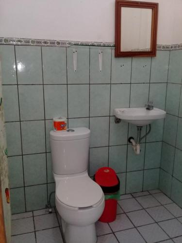 Bathroom, Hotel Central in Altagracia