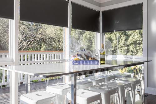 QUPI HOUSE formerly Rex's Yarra Valley House in Badger Creek