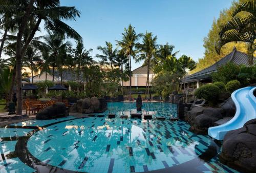 Swimming pool, Melia Purosani Yogyakarta in Yogyakarta