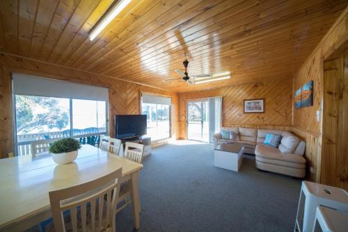 Mundic Waterfront Cottages - Paringa