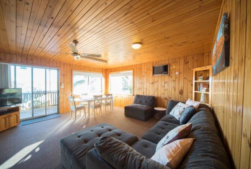 Mundic Waterfront Cottages in Paringa