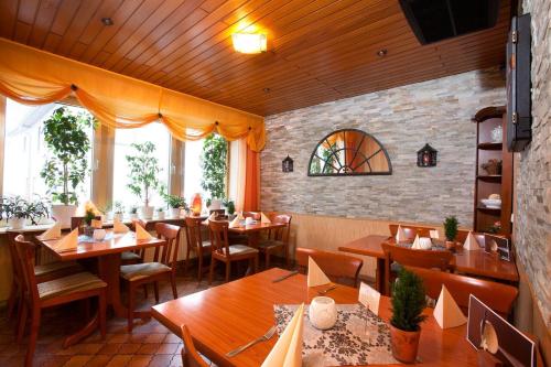Restorāns, Gasthaus zur Linde in Braunweiler