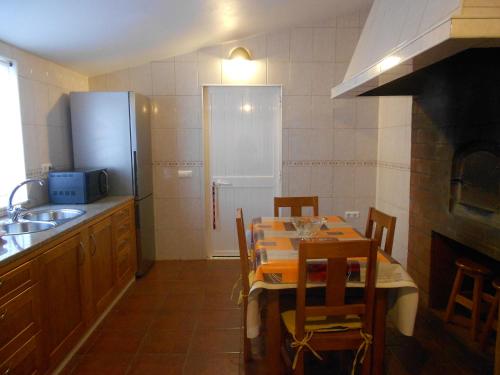 Kitchen, Monte Chabouco - Alojamento Local in Chabouco