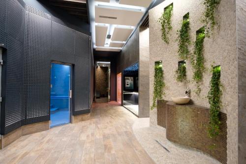 سبا, فندق هيلز سراييفو كونجرس آند ثيرمال سبا ريزورت (Hotel Hills Sarajevo Congress & Thermal Spa Resort) in سراييفو