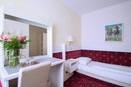 Pension Pharmador – Vienna, NY