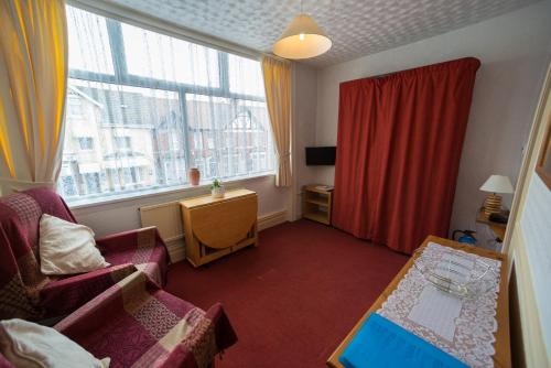 Lyndale Holiday Flats - main image