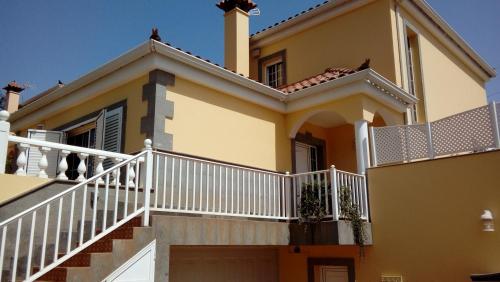  Casa Jardin in Vega de San Mateo