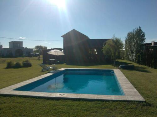 Peldbaseins, La Tregua in Maciel