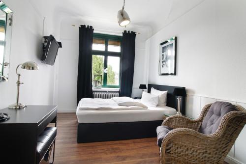 1 twin bed
