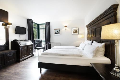 1 queen bed