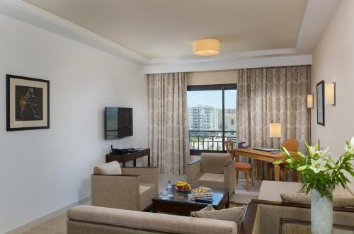 Le Corail Suites Hotel photo 1