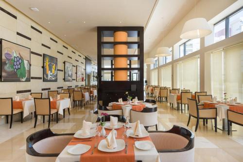 Le Corail Suites Hotel in Les Berges Du Lac II