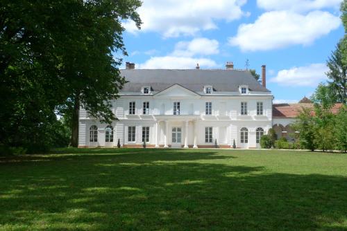 Château de Monfort chambre d'hôte Héry