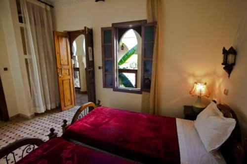 room detail thumbnail 2