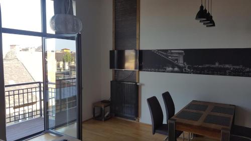 One-Bedroom Apartment image 10