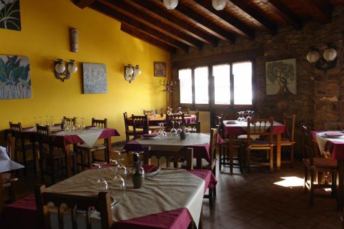 Étterem, Fonda Ca l'Abel in Lles de Cerdanya