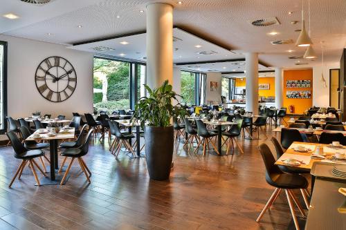 Hotel Frankfurt Messe Affiliated by Meliá - image 7