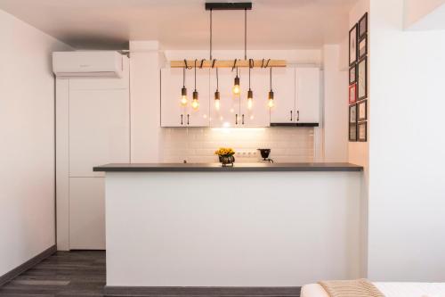 Studio L by MRG Apartments - image 3