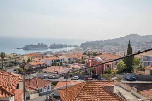  Rochinha House, Ferienwohnung in Funchal
