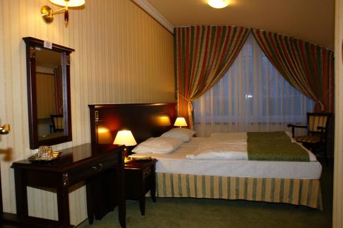 2 twin beds