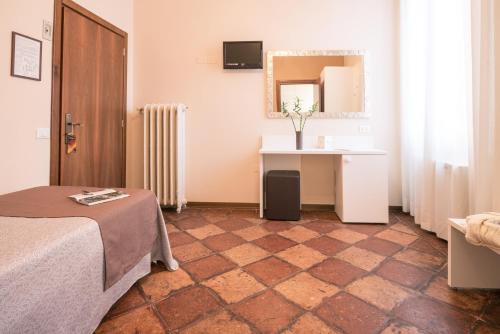Hotel Europa - image 14