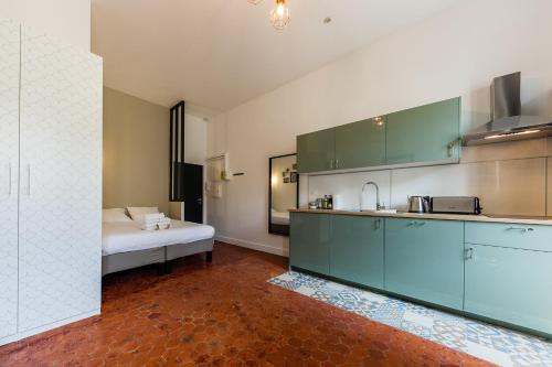 Chez Nous - 7 Appartements sur le Vieux Port - image 3