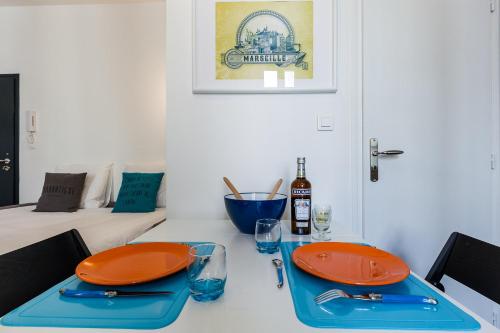 Chez Nous - 7 Appartements sur le Vieux Port - image 10