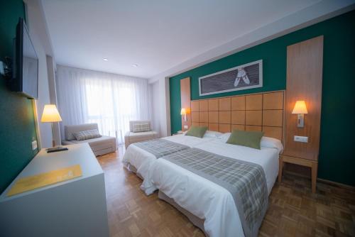 Gran Hotel de Jaca - image 7